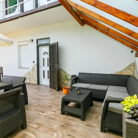 By Interhome