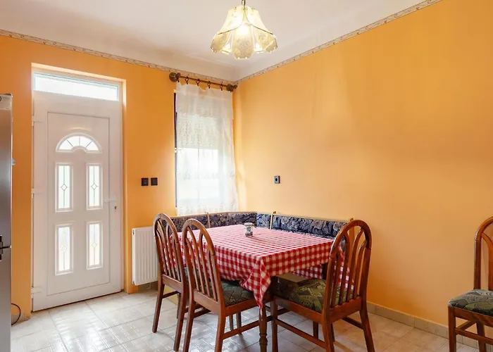 By Interhome アパート *